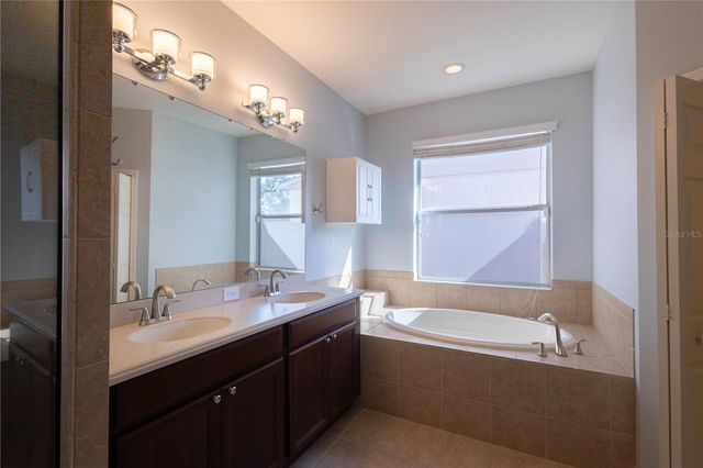 7562 FOREST MERE DRIVE, Riverview, FL 33578