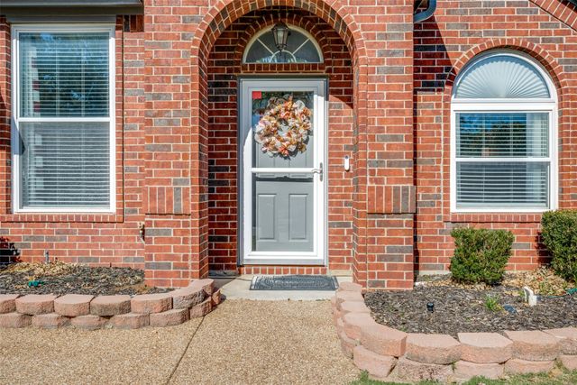 1719 Falcon Drive, Corinth, TX 76210