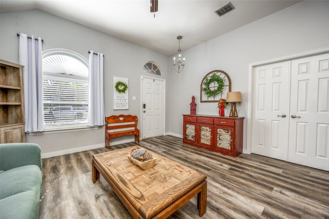 1719 Falcon Drive, Corinth, TX 76210