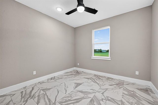 661 Angus Trail, Angleton, TX 77515