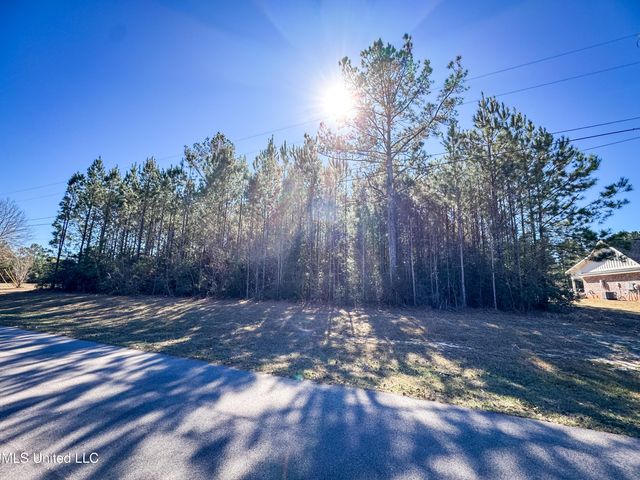 Dill Road, Saucier, MS 39574