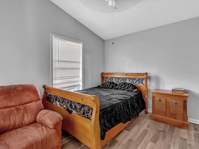 4379 Leicester Court, West Palm Beach, FL 33409