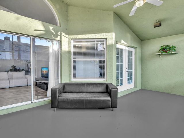 4379 Leicester Court, West Palm Beach, FL 33409