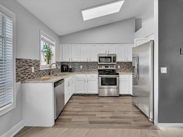 4379 Leicester Court, West Palm Beach, FL 33409