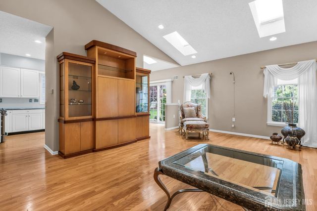 6 York Court, Monroe, NJ 08831