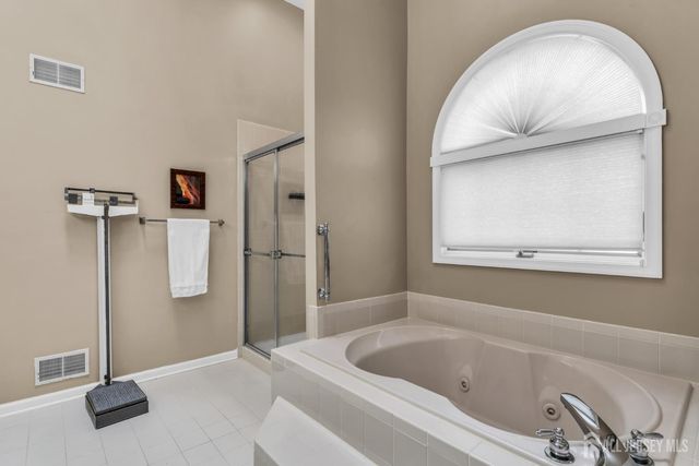 6 York Court, Monroe, NJ 08831