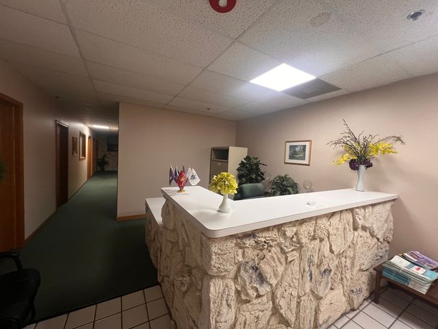 7808 W COLLEGE Drive LL3, Palos Heights, IL 60463