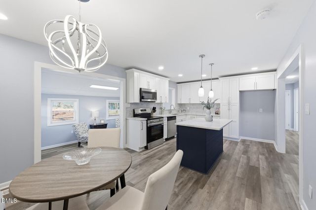 829 Greenwich Street, Raleigh, NC 27610