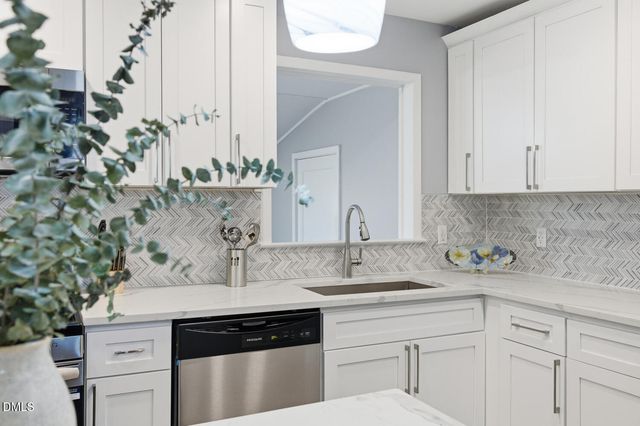 829 Greenwich Street, Raleigh, NC 27610