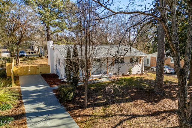 829 Greenwich Street, Raleigh, NC 27610