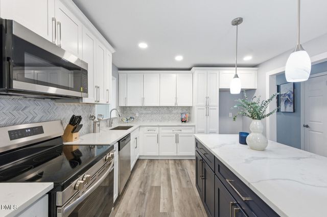 829 Greenwich Street, Raleigh, NC 27610