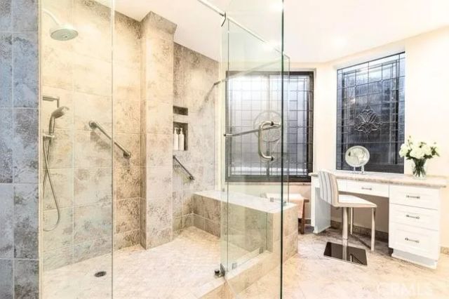 4765 Park Encino Lane 133, Encino, CA 91436