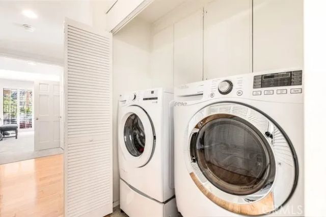 4765 Park Encino Lane 133, Encino, CA 91436