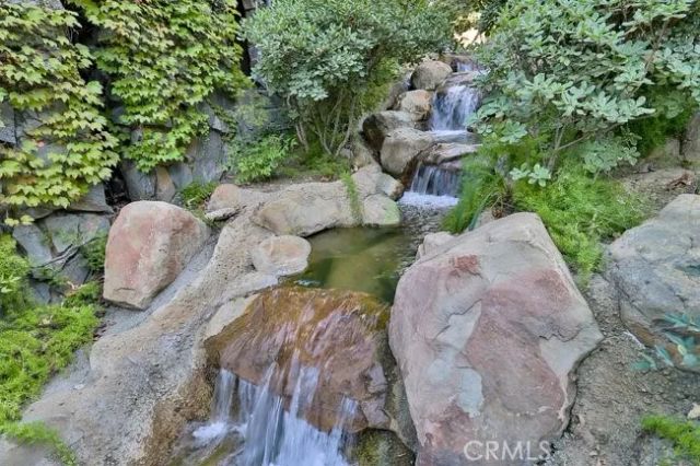 4765 Park Encino Lane 133, Encino, CA 91436