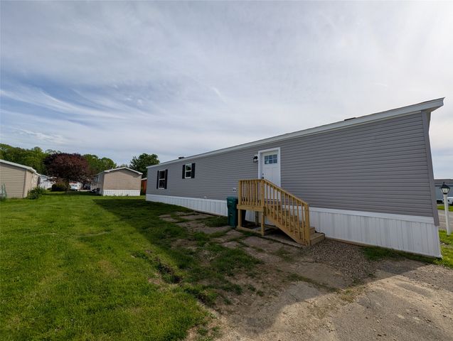 5149 HENDERSON Road 83, Erie, PA 16509