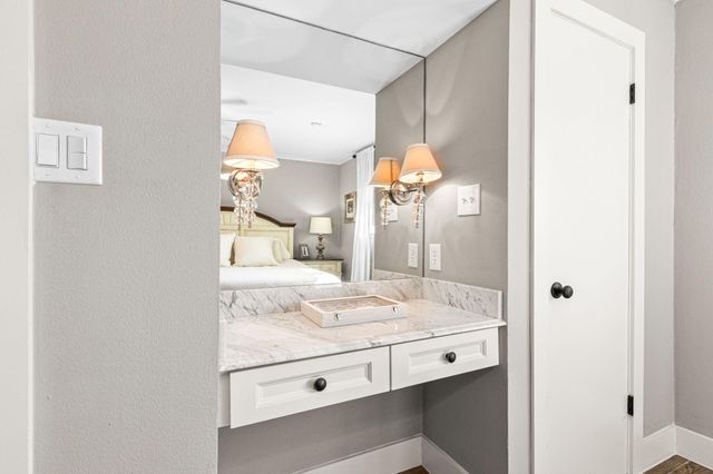 1534 Ashford Hollow Lane, Houston, TX 77077