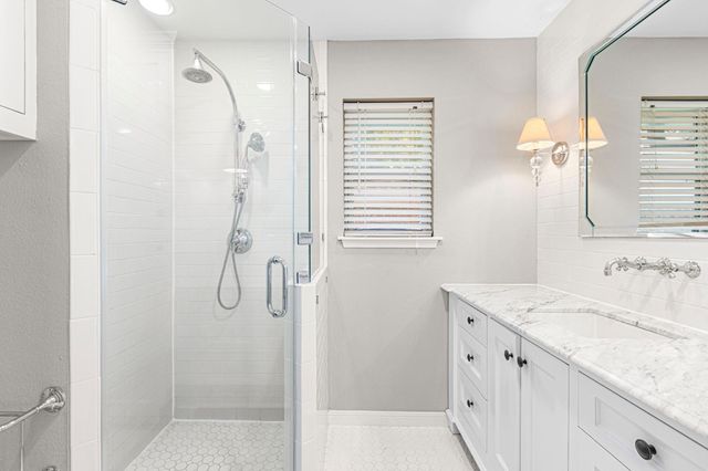 1534 Ashford Hollow Lane, Houston, TX 77077