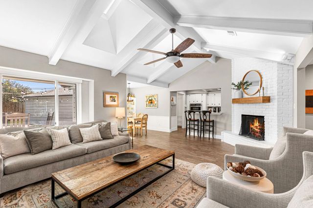 1534 Ashford Hollow Lane, Houston, TX 77077