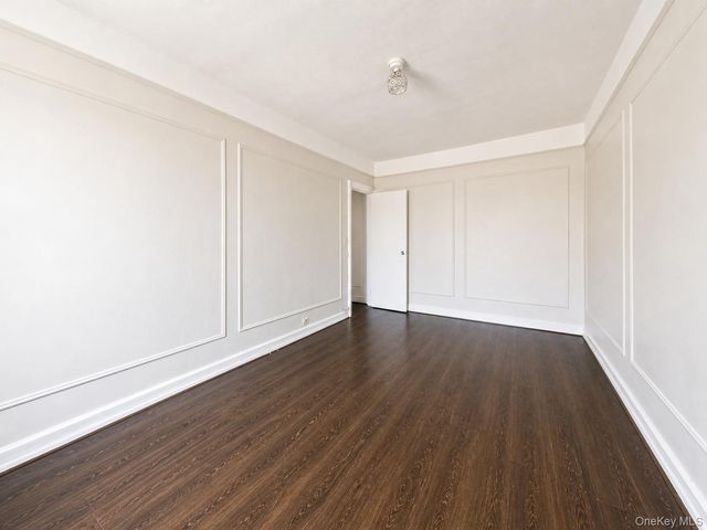 700 Oakland Place 3A, Bronx, NY 10457