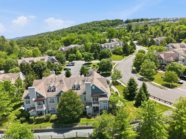 156 Old Farm Dr, Allamuchy Twp., NJ 07838