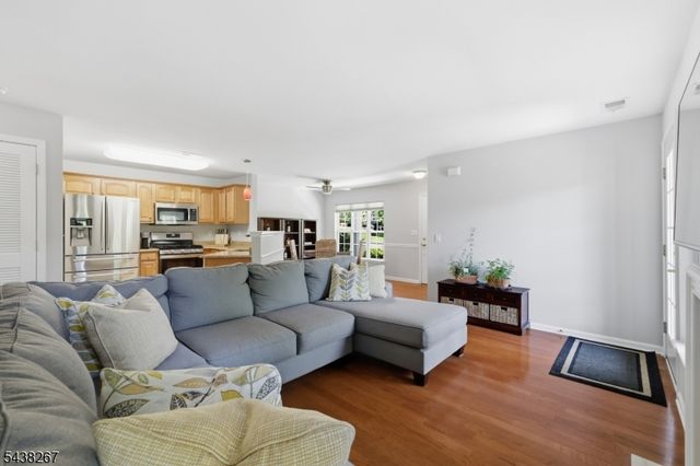 156 Old Farm Dr, Allamuchy Twp., NJ 07838