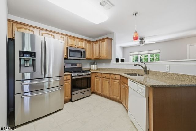 156 Old Farm Dr, Allamuchy Twp., NJ 07838