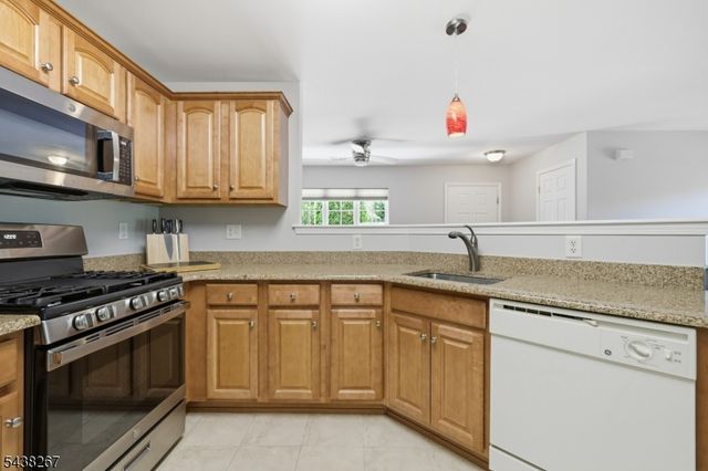 156 Old Farm Dr, Allamuchy Twp., NJ 07838