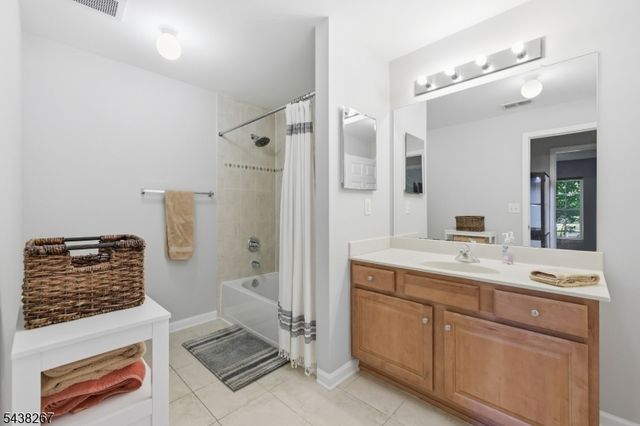 156 Old Farm Dr, Allamuchy Twp., NJ 07838