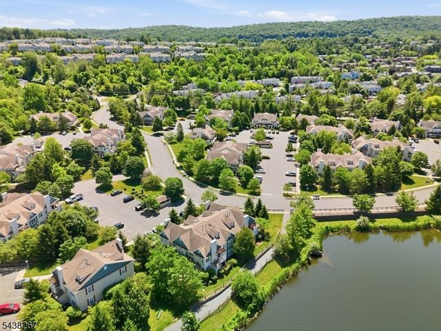 156 Old Farm Dr, Allamuchy Twp., NJ 07838