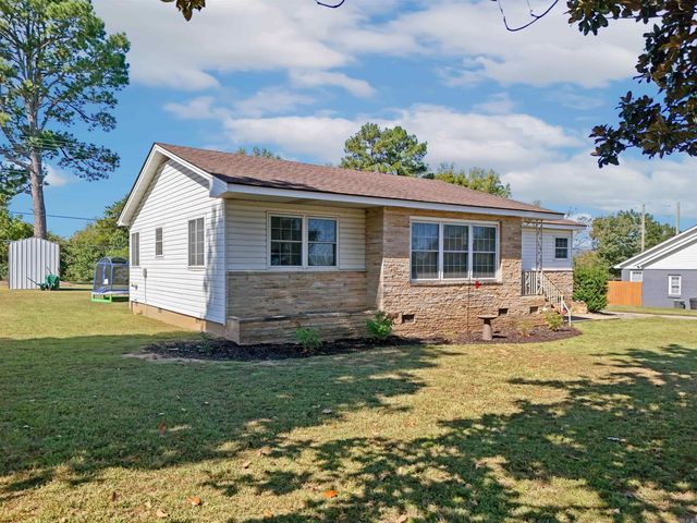 176 W James Road, Clinton, AR 72031