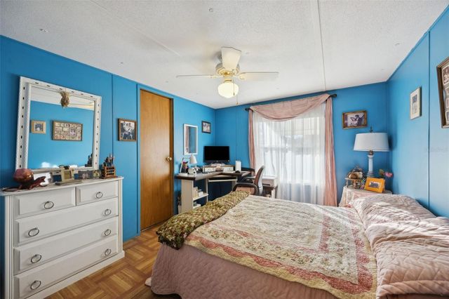 100 WATERWAY AVENUE, Satsuma, FL 32189