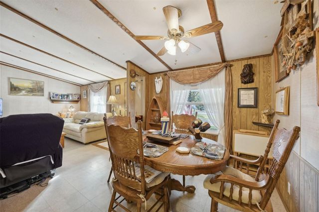 100 WATERWAY AVENUE, Satsuma, FL 32189