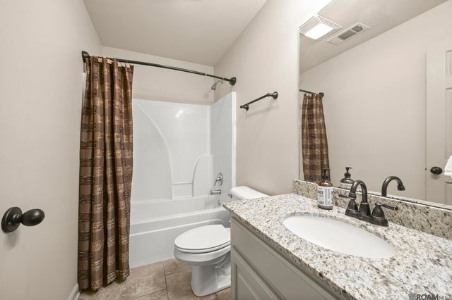 38513 East Court, Prairieville, LA 70769