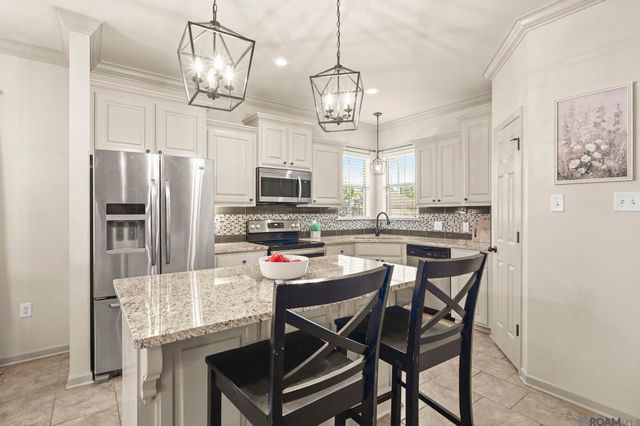 38513 East Court, Prairieville, LA 70769