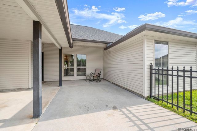 38513 East Court, Prairieville, LA 70769