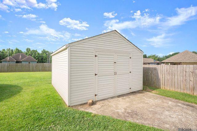 38513 East Court, Prairieville, LA 70769