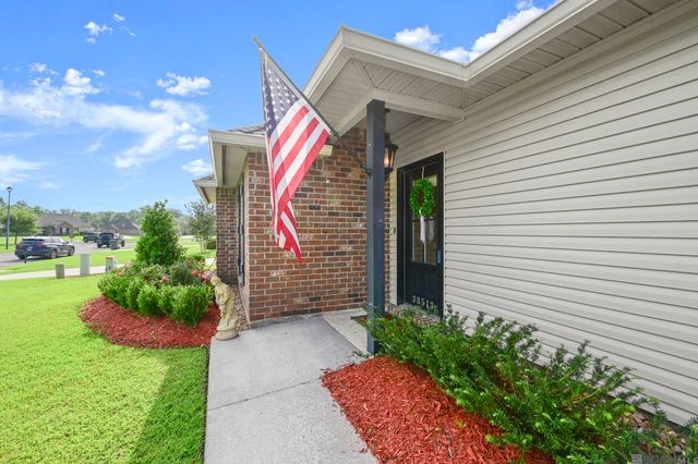 38513 East Court, Prairieville, LA 70769
