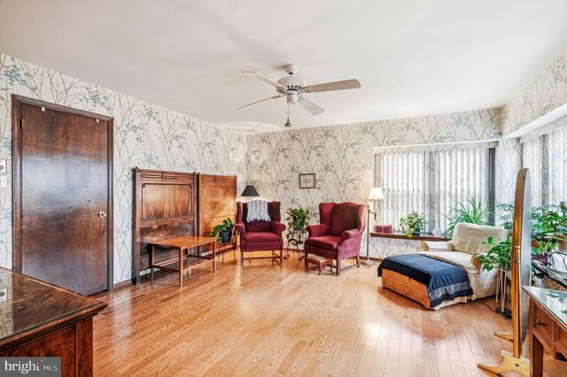 16 WESTBROOKE CT, Voorhees, NJ 08043