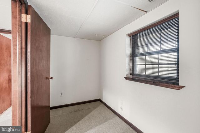 16 WESTBROOKE CT, Voorhees, NJ 08043