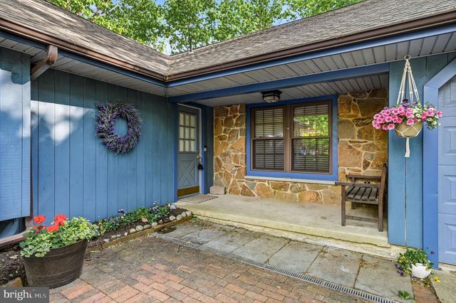 16 WESTBROOKE CT, Voorhees, NJ 08043