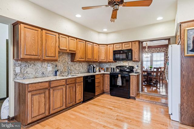 16 WESTBROOKE CT, Voorhees, NJ 08043