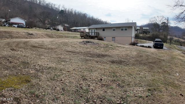 123 Valley View Drive, Rogersville, TN 37857