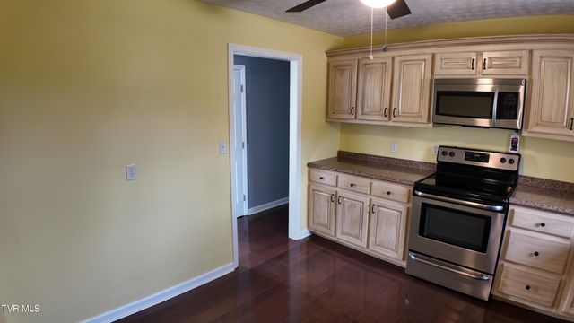 123 Valley View Drive, Rogersville, TN 37857