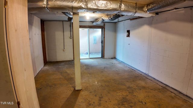 123 Valley View Drive, Rogersville, TN 37857