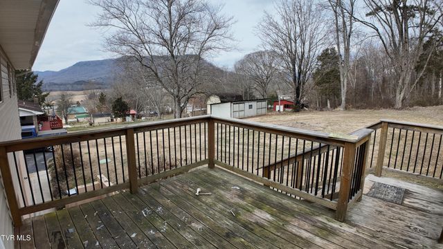 123 Valley View Drive, Rogersville, TN 37857