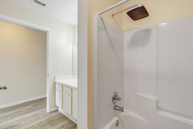 1601 Big Tree Rd Apt 807, Daytona Beach, FL 32119