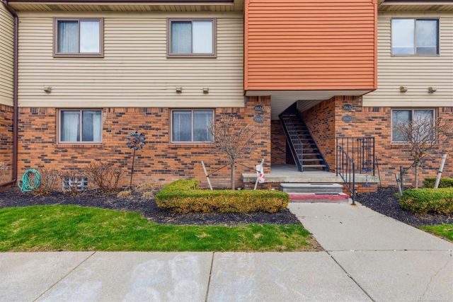 38604 Lanse Creuse Street, Harrison Twp, MI 48045