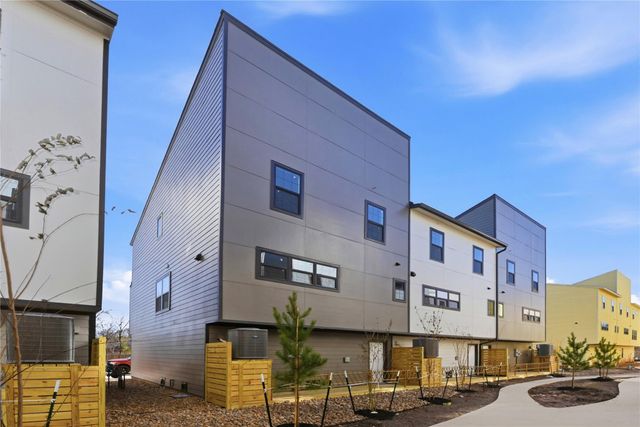 11917 N Hoa Sen Circle, Houston, TX 77072