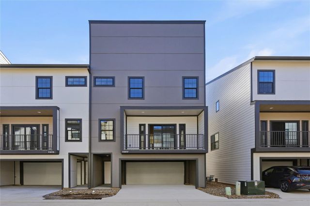 11917 N Hoa Sen Circle, Houston, TX 77072