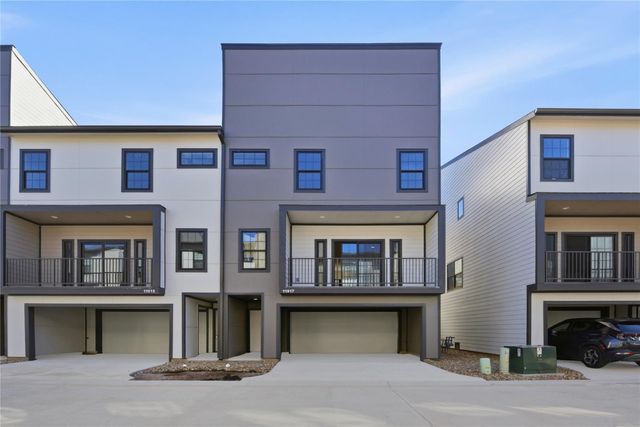 11917 N Hoa Sen Circle, Houston, TX 77072